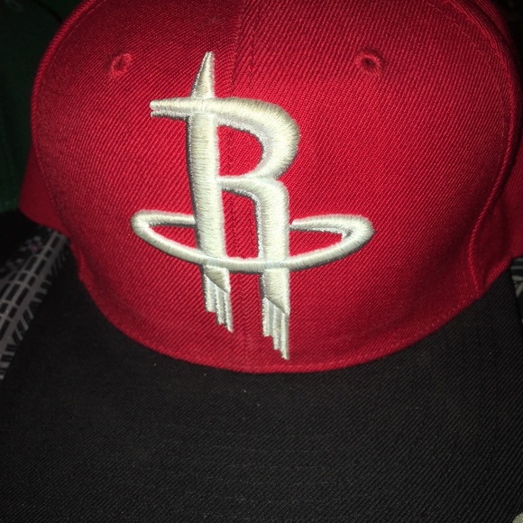 SnapBacks - Picture 8 of 8